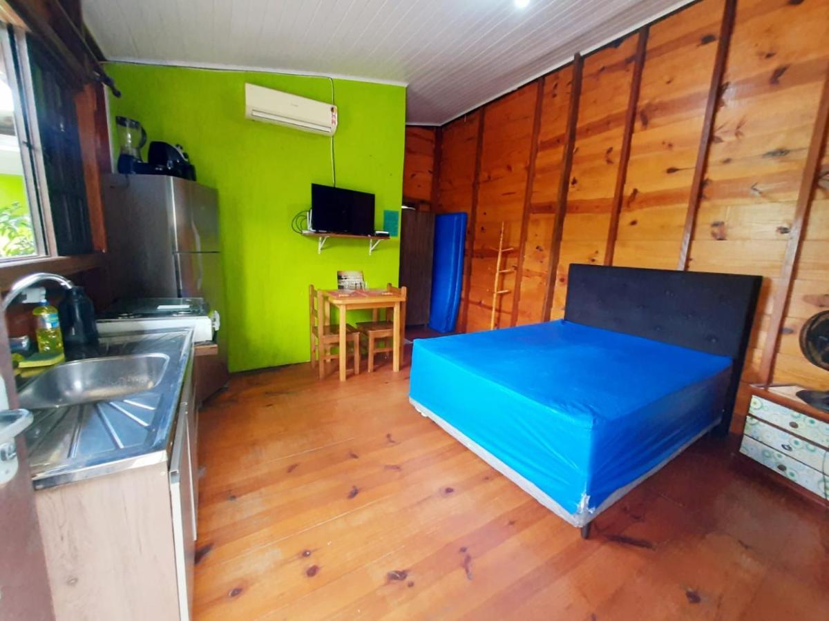 827 Chale Pe Na Areia, Completo Na Praia Do Estaleiro Em Ubatuba - 1 Dormitorio, 1 Banheiro, 1 Vaga De Garagem Exterior photo
